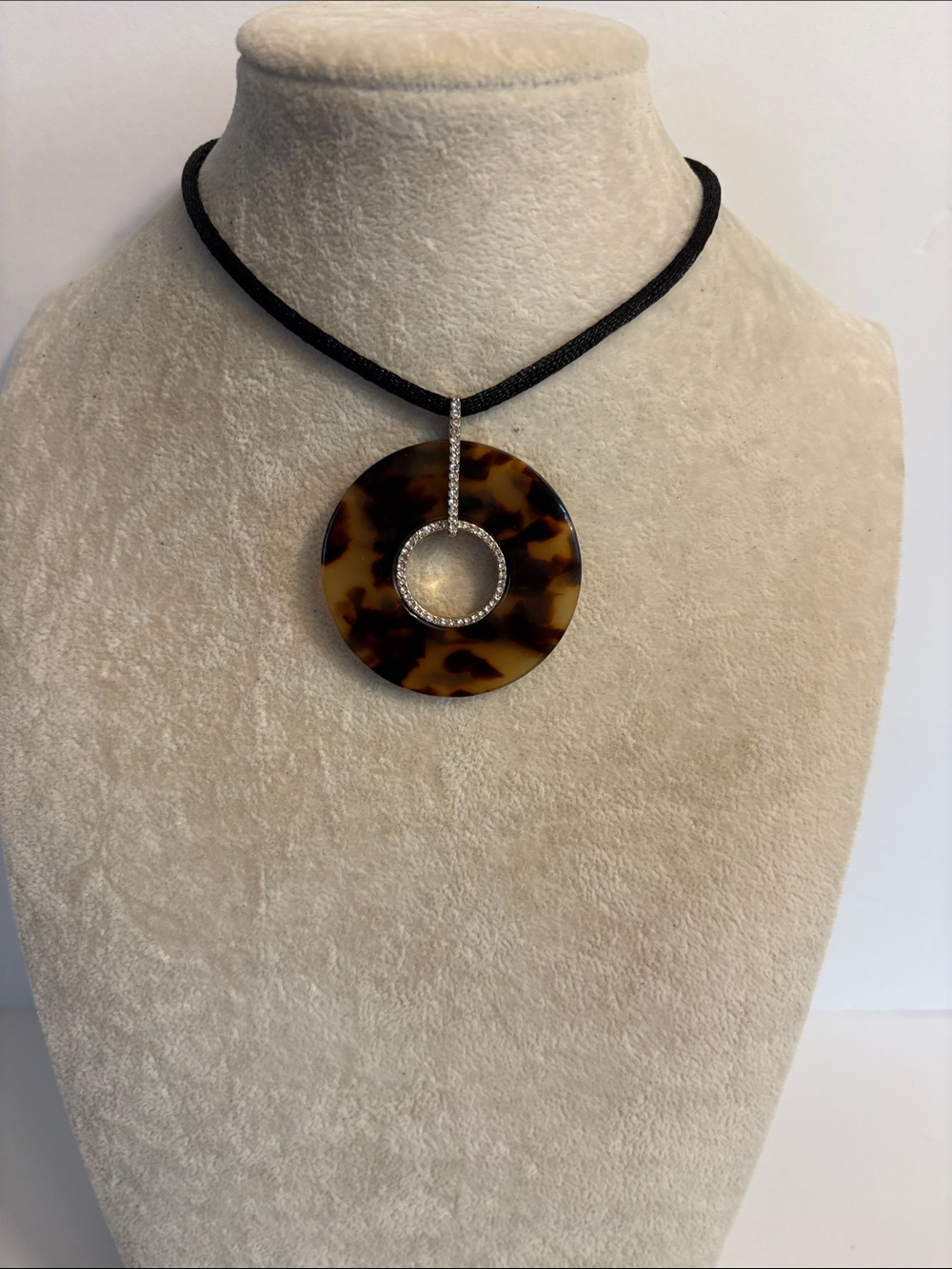 Lauren Ralph Lauren Tortoiseshell Pendant Necklace Adjustable Slider Black Cord